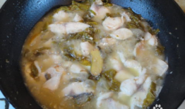 酸菜鱼的做法视频,酸爽开胃，营养满分